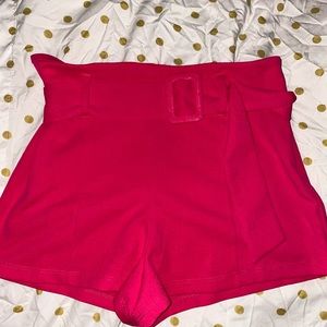 HOT PINK SHORTS! 💕